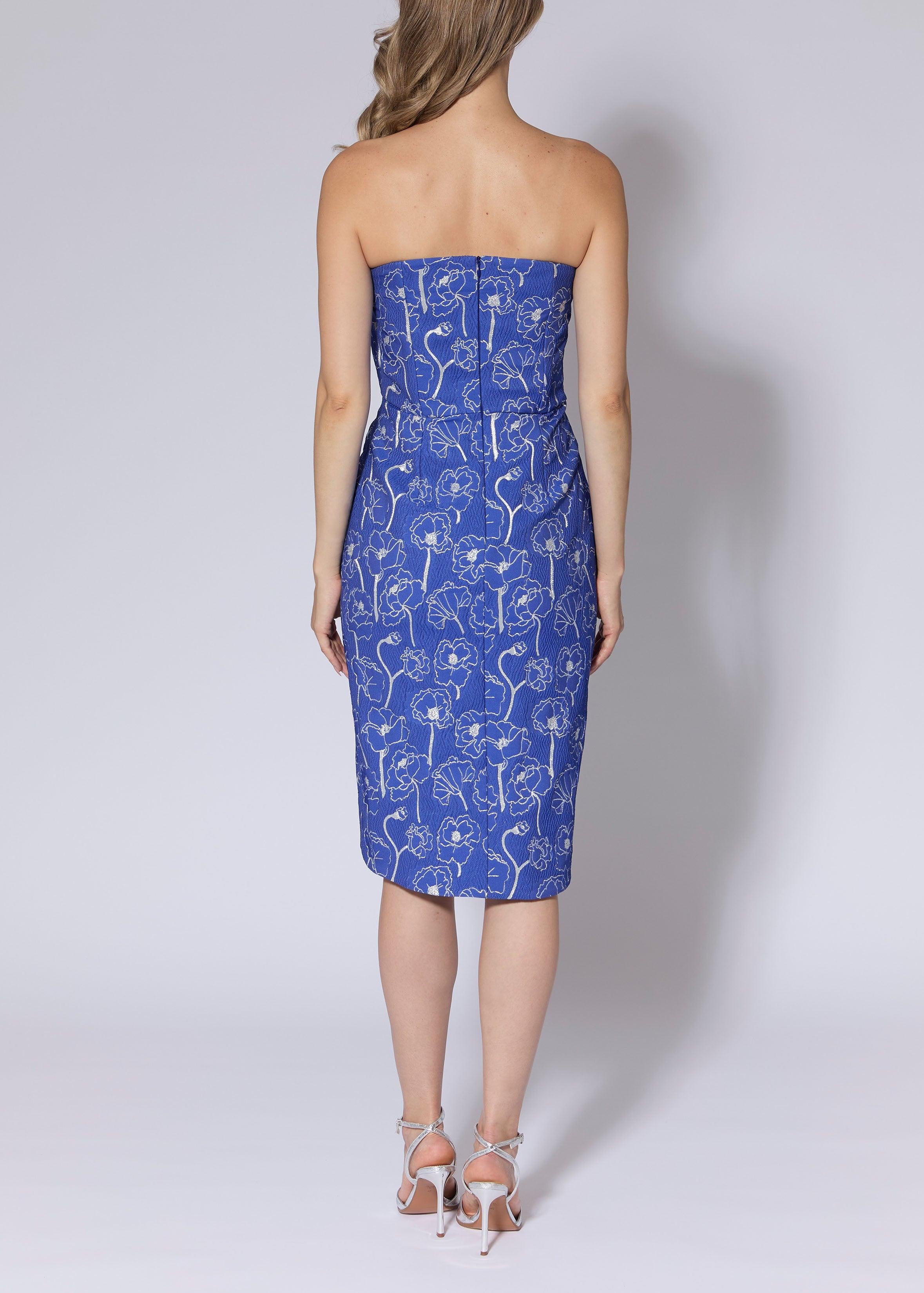 oriental jacquard bodycon dress Satin Oriental Jacquard Bodycon Dress Satin Jacquard Back Bow Bodycon Dress In White LUCY IN THE SKY